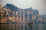Varanasi am Ganges, heiligste Stadt des Hinduismus